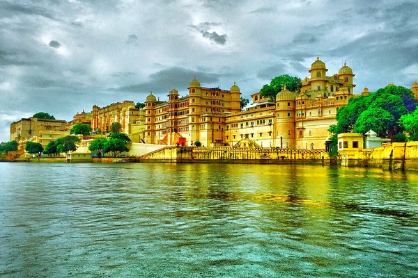 7-nights-8-days-golden-triangle-with-udaipur-rajasthan